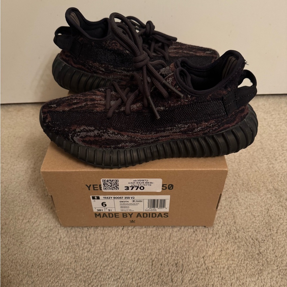 US men’s size 6 Yeezy Boost 350 V2 MX Rock